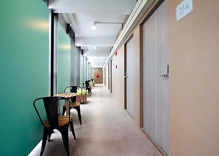 R 17 Living Hotel