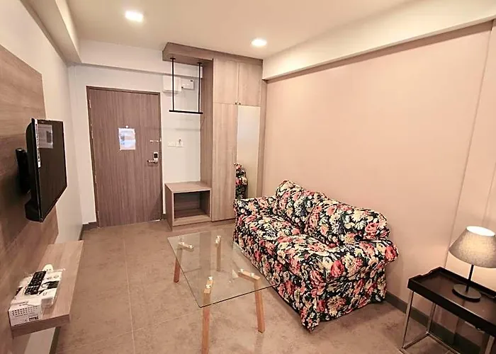 R 17 Living Hotel