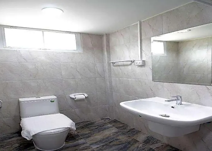 Hotel R 17 Living 3*
